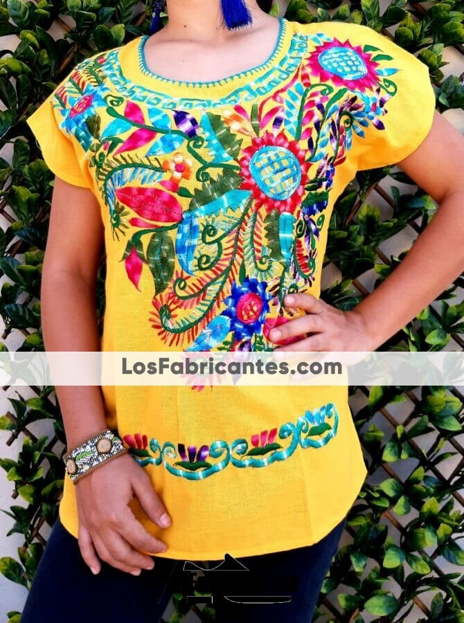 rj00521 Blusa bordada de manta color amarillo con diseño de flores artesanal  mexicano para mujer hecho en Chiapas mayoreo fabrica 