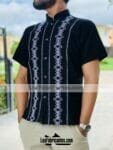 rj00631 Camisa guayabera de manta color negro artesanal hombre mayoreo fabricante proveedor ropa taller maquilador