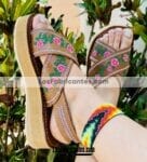 zs00930 Huarache artesanal cruzado color camel bordado de flores altura de suela 4cm aprox piso mujer mayoreo fabricante calzado zapatos proveedor sandalias taller maquilador (1)