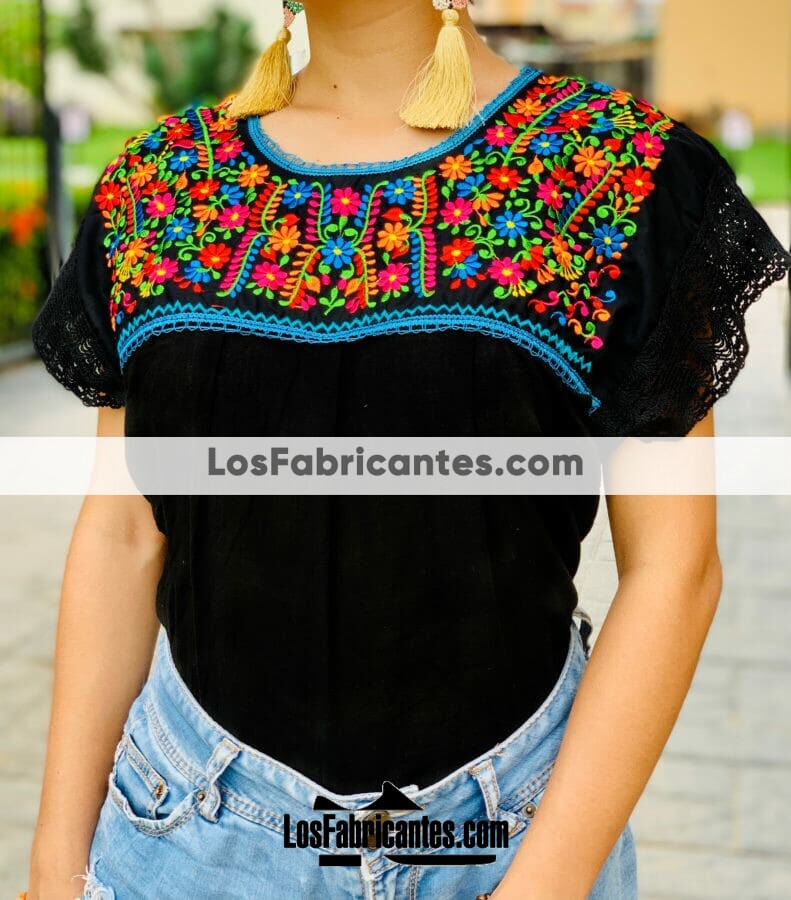 rj00731 Blusa artesanal mexicano bordado a maquina color al azar para mujer  hecho en Chiapas Distribuidor Mayoreo 