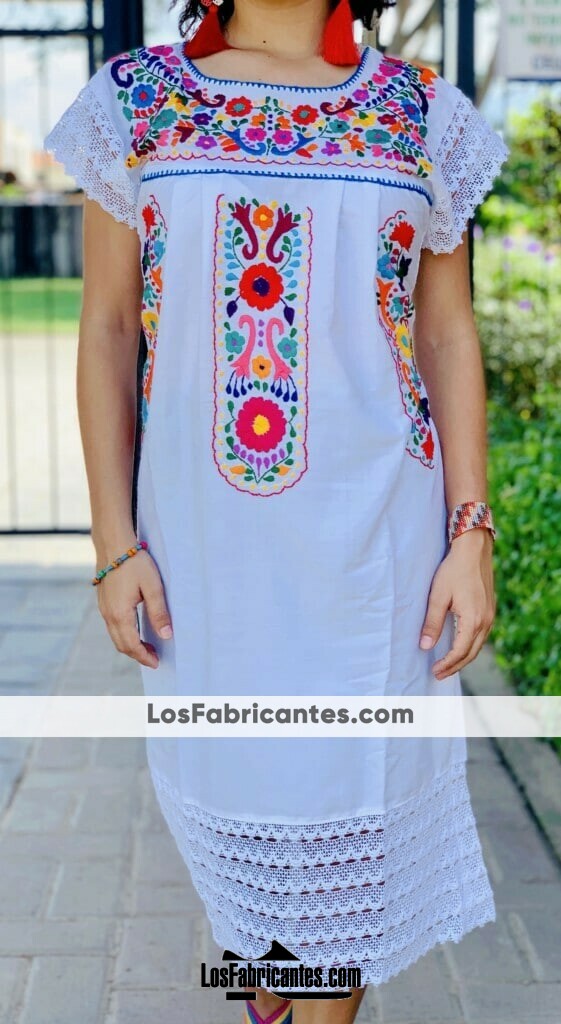 rj00517 Vestido de manta bordado a mano con floral mexicano para hecho Chiapas mayoreo fabrica - LosFabricantes.com